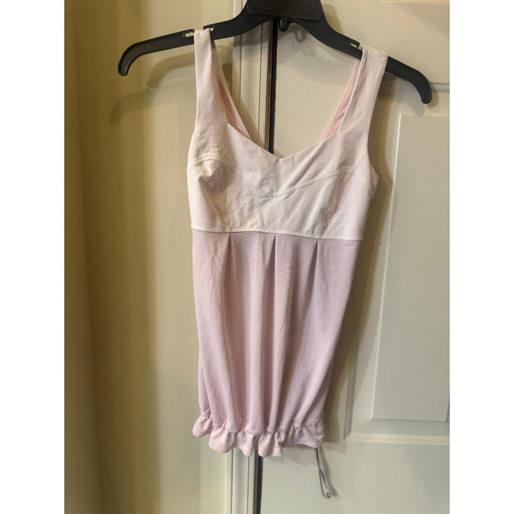 Lululemon Cinched Tank‎ Top size 4 Pretty